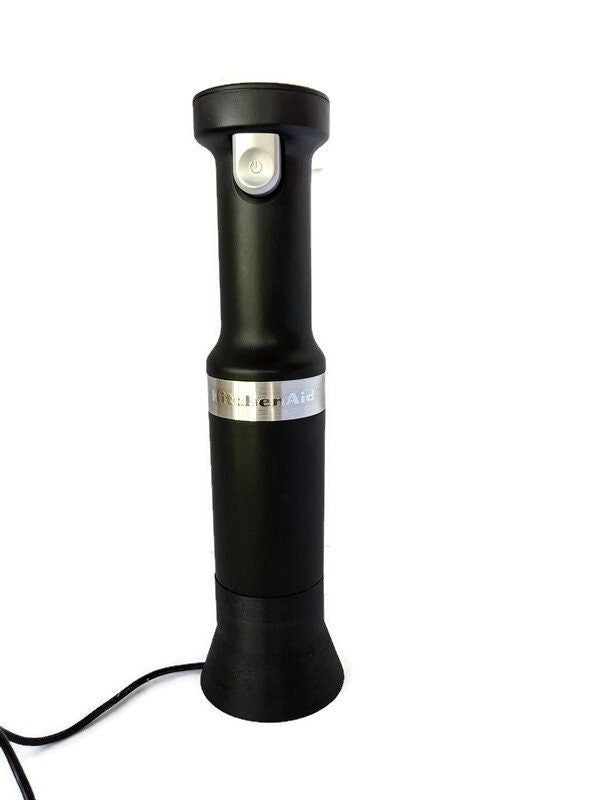 Charging stand with blender
